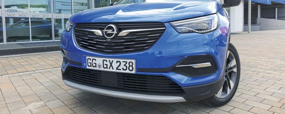 Opel konnte sich mit seinen Mitarbeitern auf einem Sanierungsplan einigen. Unter anderem Soll ab 2019 der Grandland X in Eisenach produziert werden. Opel konnte sich mit seinen Mitarbeitern auf einem Sanierungsplan einigen. Unter anderem Soll ab 2019 der Grandland X in Eisenach produziert werden.