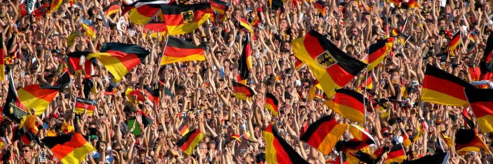 Sind Sie schon ausgestattet zum Anpfiff der Fußball-Weltmeisterschaft? Sind Sie schon ausgestattet zum Anpfiff der Fußball-Weltmeisterschaft?