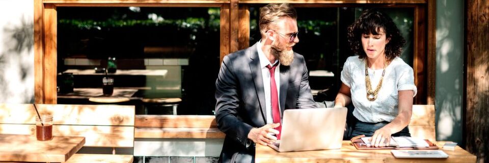 Daten sind nicht kostenlos – und das Vertrauen der Kunden schon gar nicht. Deshalb sollten Unternehmen diese Daten sinnvoll nutzen. Daten sind nicht kostenlos – und das Vertrauen der Kunden schon gar nicht. Deshalb sollten Unternehmen diese Daten sinnvoll nutzen.