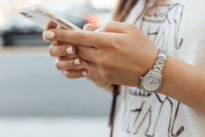 Wie stark nutzen die Deutschen digitale Sprachassistenten, wie Alexa oder Siri? Das zeigt eine aktuelle Umfrage. Wie stark nutzen die Deutschen digitale Sprachassistenten, wie Alexa oder Siri? Das zeigt eine aktuelle Umfrage.