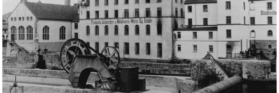 Unter dem Namen „Fränkische Isolierrohr- und Metallwaren-Werke Gg. Schäfer & Cie.“ wurde Fränkische 1906 in Schweinfurt gegründet. Unter dem Namen „Fränkische Isolierrohr- und Metallwaren-Werke Gg. Schäfer & Cie.“ wurde Fränkische 1906 in Schweinfurt gegründet.