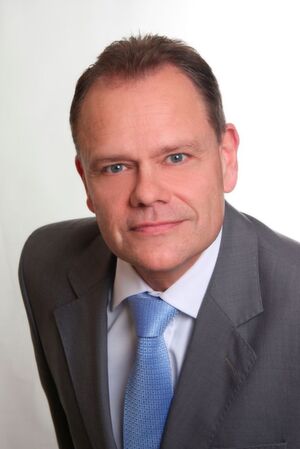Prof. Claus Oetter, stellv. Geschäftsführer Fachverband Software und Digitalisierung sowie Leiter Forum IT@Automation im VDMA, spricht im Interview mit elektrotechnik AUTOMATISIERUNG über die Trends bei UX. Prof. Claus Oetter, stellv. Geschäftsführer Fachverband Software und Digitalisierung sowie Leiter Forum IT@Automation im VDMA, spricht im Interview mit elektrotechnik AUTOMATISIERUNG über die Trends bei UX.