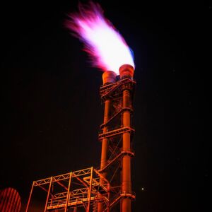 The exploitation of the Tin Fouyé Tabankort (TFT) gas and condensate field has been extended by 25 years. The exploitation of the Tin Fouyé Tabankort (TFT) gas and condensate field has been extended by 25 years.