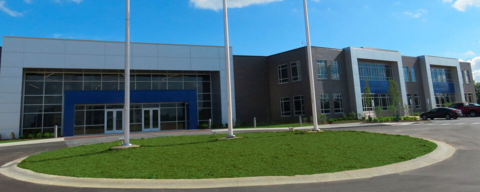 Das neue Technikzentrum in Indiana, USA, soll Borg Warner den Ausbau des Hybrid- und Elektro-Produktportfolios erleichtern. Das neue Technikzentrum in Indiana, USA, soll Borg Warner den Ausbau des Hybrid- und Elektro-Produktportfolios erleichtern.