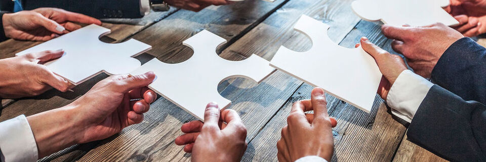 Bei kooperativen IT-Vorhaben handelt es sich um Projekte, an denen entweder Bund und Länder, mehrere Bundesländer oder mehrere Ressorts der Bundes- oder einer Landesverwaltung zusammenarbeiten Bei kooperativen IT-Vorhaben handelt es sich um Projekte, an denen entweder Bund und Länder, mehrere Bundesländer oder mehrere Ressorts der Bundes- oder einer Landesverwaltung zusammenarbeiten
