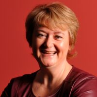 Gabriele Horcher ist Kommunikations-Wissenschaftlerin, Unternehmerin, Rednerin und Buchautorin. Gabriele Horcher ist Kommunikations-Wissenschaftlerin, Unternehmerin, Rednerin und Buchautorin.