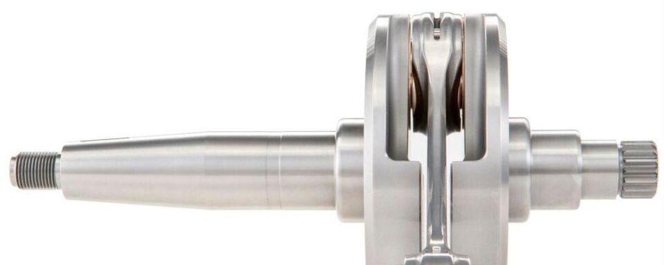 Die Kurbelwelle bildet zusammen mit dem Zylinder das Herz eines jeden Motors. Die Kurbelwelle bildet zusammen mit dem Zylinder das Herz eines jeden Motors.