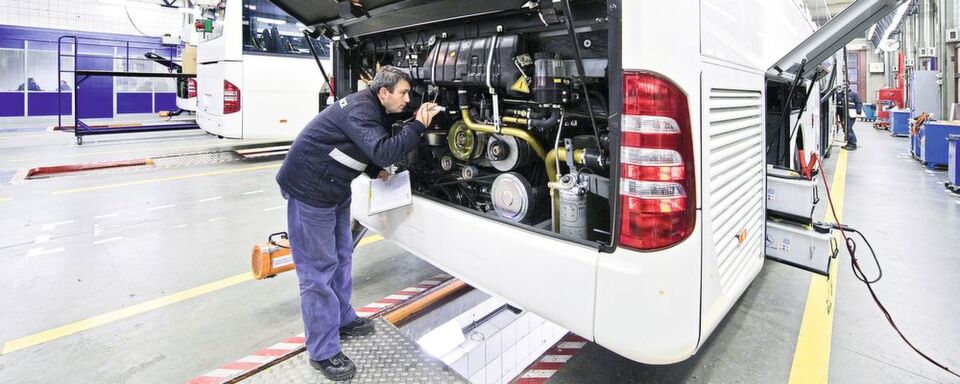 Internationale OEMs wie Zulieferer sind in der Türkei aktiv. So baut Mercedes-Benz Türk vor Ort Busse. Internationale OEMs wie Zulieferer sind in der Türkei aktiv. So baut Mercedes-Benz Türk vor Ort Busse.
