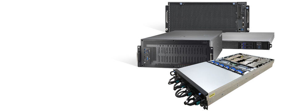 Tyan stellt in Frankfirt am Main auf der Supercomputing-Messe "ISC 2018" seine "Thunder HX"-Rechner aus, die auf "Intel Xeon Scalable" basieren. Tyan stellt in Frankfirt am Main auf der Supercomputing-Messe "ISC 2018" seine "Thunder HX"-Rechner aus, die auf "Intel Xeon Scalable" basieren.