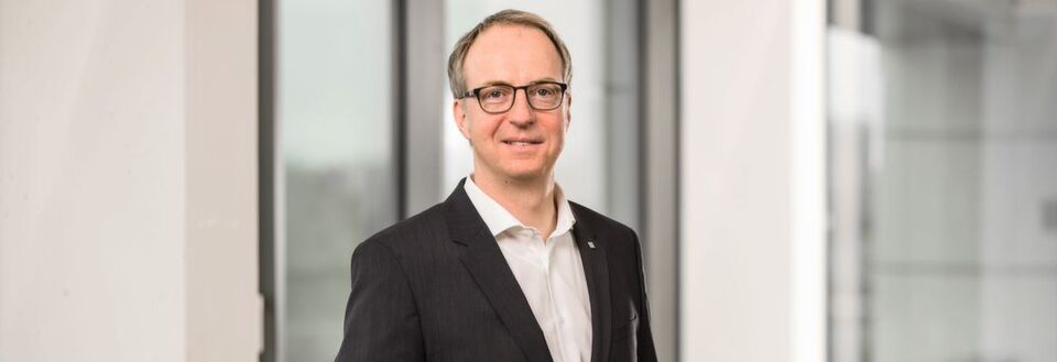 Steffen Ebner, B2B-Vorstand bei Komsa, ist wichtig, dass Partner im Cloud-Geschäft nicht die Hoheit über ihre Kunden verlieren. Steffen Ebner, B2B-Vorstand bei Komsa, ist wichtig, dass Partner im Cloud-Geschäft nicht die Hoheit über ihre Kunden verlieren.