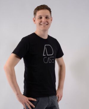 Philip Frenzel ist für seine herausragende Bachelorarbeit mit dem bundesweiten Mechatronik-Preis 2018 ausgezeichnet worden. Philip Frenzel ist für seine herausragende Bachelorarbeit mit dem bundesweiten Mechatronik-Preis 2018 ausgezeichnet worden.