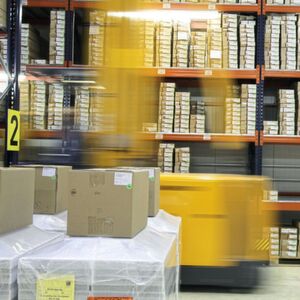 Die Anforderungen im Teilehandel werden digitaler, gleichzeitig verändern Investoren die Konkurrenzsituation. Die Branche steckt mitten im Strukturwandel. Die Anforderungen im Teilehandel werden digitaler, gleichzeitig verändern Investoren die Konkurrenzsituation. Die Branche steckt mitten im Strukturwandel.
