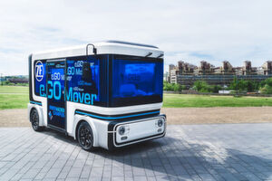 Bereits im nächsten Jahr soll die Serienproduktion des e.go Mover in Aachen starten. Der eckige, von einem 150 Kilowatt starken E-Motor angetriebene Kleinbus ist eine Gemeinschaftsproduktion von ZF mit der Firma e.go Mobile Bereits im nächsten Jahr soll die Serienproduktion des e.go Mover in Aachen starten. Der eckige, von einem 150 Kilowatt starken E-Motor angetriebene Kleinbus ist eine Gemeinschaftsproduktion von ZF mit der Firma e.go Mobile