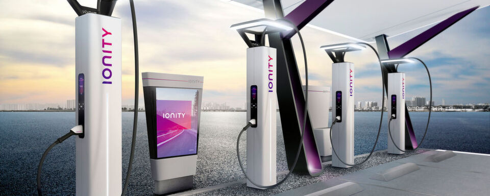 Das Branchen-Joint-Venture Ionity beginnt mit dem Ausbau eines Netzwerkes von Schnell-Ladesäulen. Das Branchen-Joint-Venture Ionity beginnt mit dem Ausbau eines Netzwerkes von Schnell-Ladesäulen.