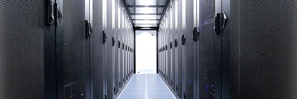 Das Rechenzentrum von EMC HostCo ist die dritte „DE-CIX Enabled Site“ in München. Das Rechenzentrum von EMC HostCo ist die dritte „DE-CIX Enabled Site“ in München.