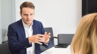 Prototypen lieferten Erkenntnisse hinsichtlich Haptik und Handhabung. „Das kann keine Simulation ersetzen“, erklärt Geschäftsbereichsleiter Dr. Karsten Stoll. Prototypen lieferten Erkenntnisse hinsichtlich Haptik und Handhabung. „Das kann keine Simulation ersetzen“, erklärt Geschäftsbereichsleiter Dr. Karsten Stoll.