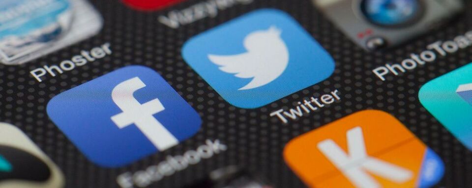 Twitter zählt zu den beliebtesten sozialen Medien. Der Dienst zählt mehr als 300 Millionen Nutzer. Twitter zählt zu den beliebtesten sozialen Medien. Der Dienst zählt mehr als 300 Millionen Nutzer.