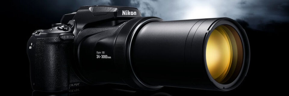 Das lichtstarke Nikkor-Objektiv der Nikon Coolpix P1000 soll für scharfe Bilder bei schwachen Lichtverhältnissen sorgen. Das lichtstarke Nikkor-Objektiv der Nikon Coolpix P1000 soll für scharfe Bilder bei schwachen Lichtverhältnissen sorgen.