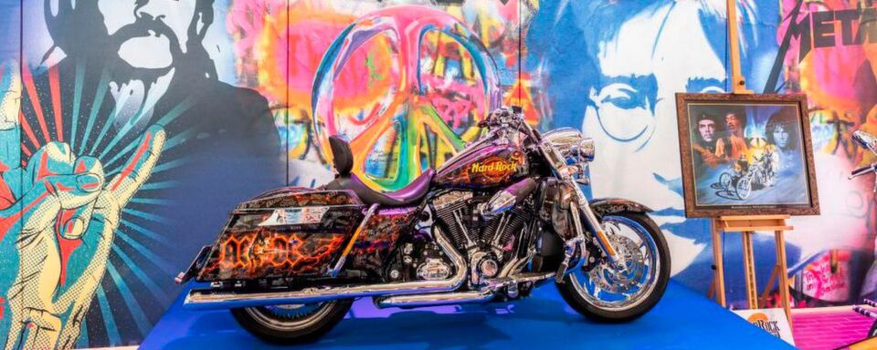 Stilikonen unter sich: Harley-Davidson und Rock'n'Roll passen einfach zusammen. Stilikonen unter sich: Harley-Davidson und Rock'n'Roll passen einfach zusammen.