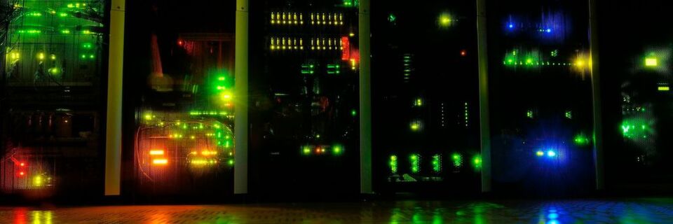Die Datenmengen, die es zu speichern und zu analysieren gilt, wachsen rasant. Die Datenmengen, die es zu speichern und zu analysieren gilt, wachsen rasant.