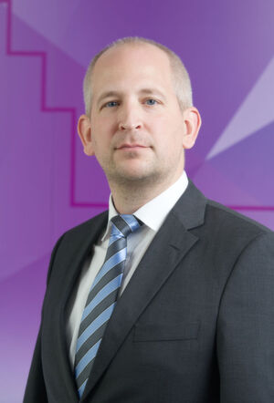 Matthias Ochs, Geschäftsführer der Genua GmbH: „Der RFC 8391 ist der erste veröffentliche Standard zu Post-Quantum-Signaturen. Damit hat das Forschungsteam der TU Darmstadt und von genua einen wichtigen Beitrag zur zukünftigen Sicherheit im Internet geleistet.“ Matthias Ochs, Geschäftsführer der Genua GmbH: „Der RFC 8391 ist der erste veröffentliche Standard zu Post-Quantum-Signaturen. Damit hat das Forschungsteam der TU Darmstadt und von genua einen wichtigen Beitrag zur zukünftigen Sicherheit im Internet geleistet.“
