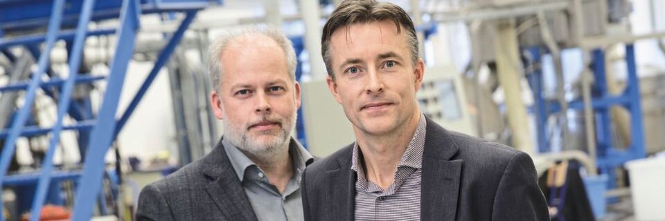 „Stuttgart ist der ideale Standort in einem für uns sehr wichtigen Markt“, sagen Kim Rytter Laursen (rechts im Bild) and Jesper Laursen, die beiden Geschäftsführer des Ausstellers Melitek. „Stuttgart ist der ideale Standort in einem für uns sehr wichtigen Markt“, sagen Kim Rytter Laursen (rechts im Bild) and Jesper Laursen, die beiden Geschäftsführer des Ausstellers Melitek.