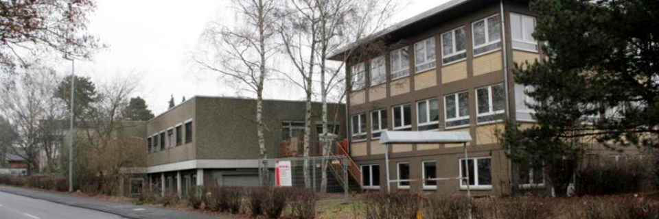 Das Limburger OVH-Rechenzentrum entstand in einem ehemaligen Industriegelände. Es ist das 21. Datacenter des Unternehmens und etwa 100 Kilometer – und damit für Daten weniger als eine Millisekunde – von Frankfurt entfernt. Das Limburger OVH-Rechenzentrum entstand in einem ehemaligen Industriegelände. Es ist das 21. Datacenter des Unternehmens und etwa 100 Kilometer – und damit für Daten weniger als eine Millisekunde – von Frankfurt entfernt.