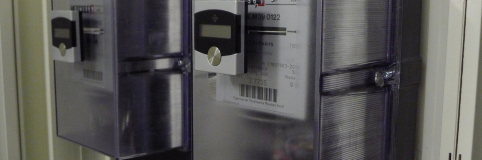 Die Erzeugung und Verwaltung angeschlossener Geräte, zum Beispiel Energiezähler kann mit Hilfe von Hardware- bzw. Softwaresystemen vereinfacht werden. Die Erzeugung und Verwaltung angeschlossener Geräte, zum Beispiel Energiezähler kann mit Hilfe von Hardware- bzw. Softwaresystemen vereinfacht werden.