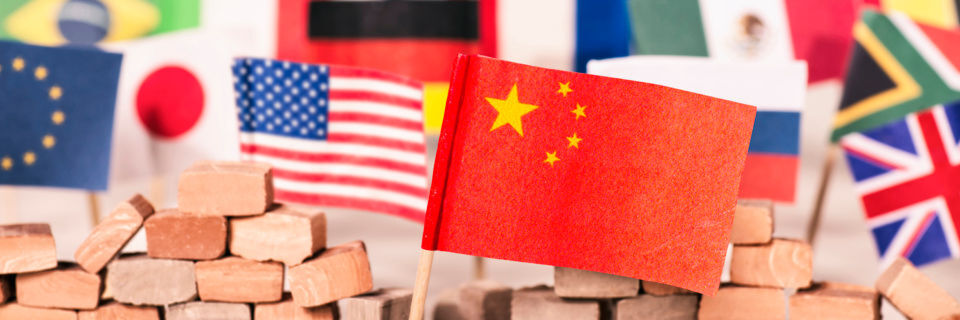 Kein westlicher Internetkonzern war bisher in der Lage, nachhaltige operative Erfolge in China zu erzielen. Kein westlicher Internetkonzern war bisher in der Lage, nachhaltige operative Erfolge in China zu erzielen.