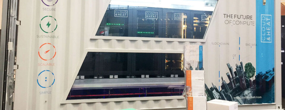 Solche, mit GPU-bestückten Servern gefüllten Datacenter-Container, wird Cloud&Heat nun zusammen mit TradeDX in Tschechien fertigen. Solche, mit GPU-bestückten Servern gefüllten Datacenter-Container, wird Cloud&Heat nun zusammen mit TradeDX in Tschechien fertigen.
