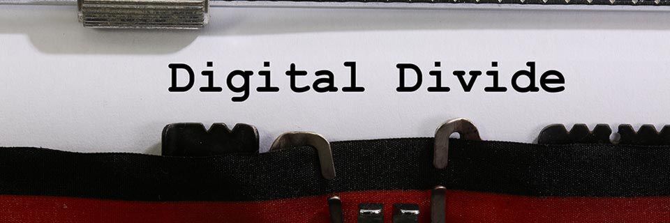 Es gibt eine digitale Kluft am Arbeitsplatz. Veraltete Technik schafft Frust und vergrault Mitarbeiter. Es gibt eine digitale Kluft am Arbeitsplatz. Veraltete Technik schafft Frust und vergrault Mitarbeiter.