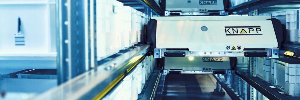 Im Oriola-DC im schwedischen Enköping wird modernisiert: mit neuester Shuttle- und Robotertechnologie des österreichischen Intralogistikspezialisten Knapp. Im Oriola-DC im schwedischen Enköping wird modernisiert: mit neuester Shuttle- und Robotertechnologie des österreichischen Intralogistikspezialisten Knapp.