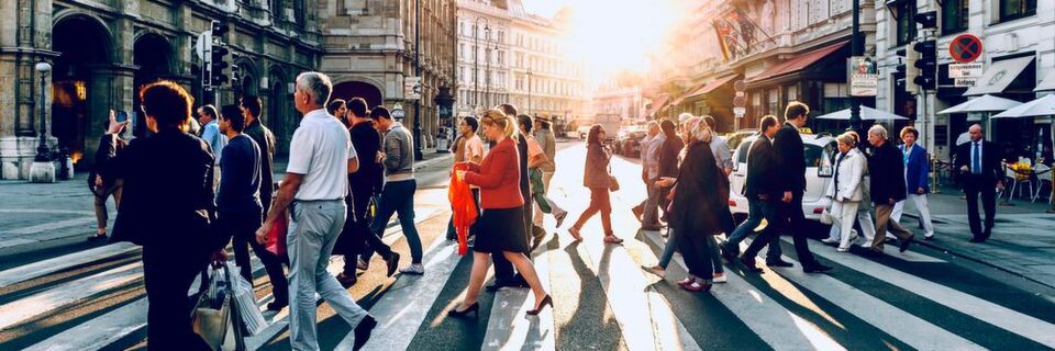 Im Lead Management arbeiten viele Unternehmen mit Personas. Sie stehen repräsentativ für die unterschiedlichen Wünsche und Anforderungen innerhalb der Zielgruppen von Unternehmen. Im Lead Management arbeiten viele Unternehmen mit Personas. Sie stehen repräsentativ für die unterschiedlichen Wünsche und Anforderungen innerhalb der Zielgruppen von Unternehmen.