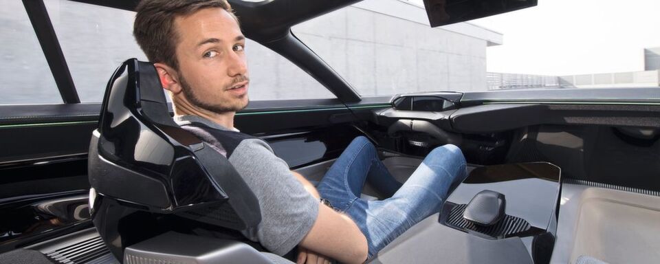 Für eine Studie, die automatisiert fahren kann, hat Samsung bereits mit Peugeot zusammengearbeitet. Für eine Studie, die automatisiert fahren kann, hat Samsung bereits mit Peugeot zusammengearbeitet.