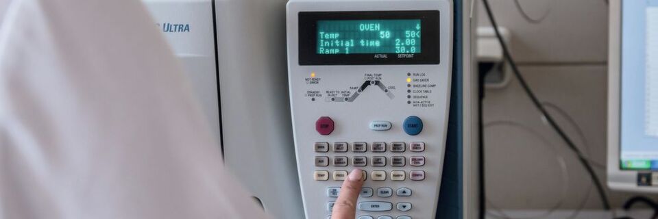 Bereits in der Entwicklungsphase sollte man sich auf die Softwaresicherheit von Medizingeräten konzentrieren. Es gilt aber auch: Für systemweite Bedrohungseinschätzungen bei einem Produkt ist es grundsätzlich nie zu spät. Bereits in der Entwicklungsphase sollte man sich auf die Softwaresicherheit von Medizingeräten konzentrieren. Es gilt aber auch: Für systemweite Bedrohungseinschätzungen bei einem Produkt ist es grundsätzlich nie zu spät.