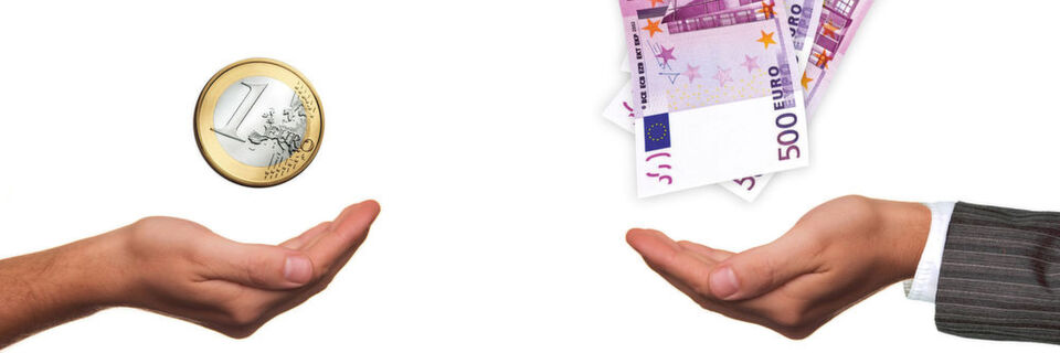 Security-Experten verdienen im weltweiten Durchschnitt zwischen 64.000 und 85.000 Euro, abhängig von Branche, Unternehmensgröße und Region. Security-Experten verdienen im weltweiten Durchschnitt zwischen 64.000 und 85.000 Euro, abhängig von Branche, Unternehmensgröße und Region.