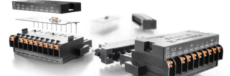 „Smarte“ Leiterplattensteckverbinder BL I/O 3.5 CJC im Raster 3.5 incl. integrierter Kaltstellenkompensation und Push In-Anschlusssystem. „Smarte“ Leiterplattensteckverbinder BL I/O 3.5 CJC im Raster 3.5 incl. integrierter Kaltstellenkompensation und Push In-Anschlusssystem.
