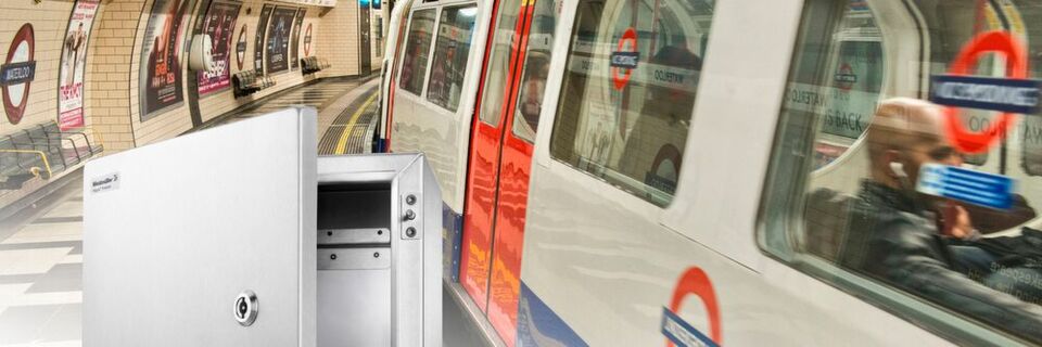 Die speziellen Gehäuse von Weidmüller bieten Schutz für die neue Zugsicherungstechnik in der London Underground. Die speziellen Gehäuse von Weidmüller bieten Schutz für die neue Zugsicherungstechnik in der London Underground.