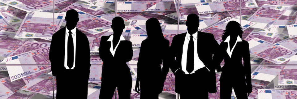 Potenzielle wirtschaftliche Risiken aufzuzeigen ist eine Möglichkeit, Vorgesetzten die Bedeutung von IT-Sicherheit klarzumachen. Potenzielle wirtschaftliche Risiken aufzuzeigen ist eine Möglichkeit, Vorgesetzten die Bedeutung von IT-Sicherheit klarzumachen.