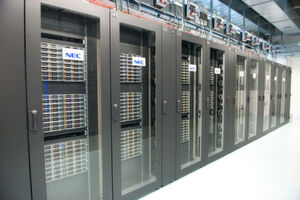 Der Supercomputer „Justus“ermöglicht komplexe Simulationen im Zuge des Forschungs-Cluster Computational Chemistry and Quantum Sciences Der Supercomputer „Justus“ermöglicht komplexe Simulationen im Zuge des Forschungs-Cluster Computational Chemistry and Quantum Sciences