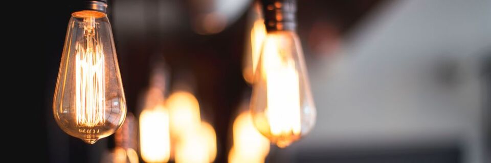 Künstliche Intelligenz ist nicht nur ein Trend. Sie hat einen enormen Einfluss auf die Wirtschaft und sämtliche Lebensbereiche. Künstliche Intelligenz ist nicht nur ein Trend. Sie hat einen enormen Einfluss auf die Wirtschaft und sämtliche Lebensbereiche.