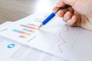 Trotz erkannter Relevanz misst nur jedes fünfte B2B-Unternehmen regelmäßig den Erfolg der Marke. Trotz erkannter Relevanz misst nur jedes fünfte B2B-Unternehmen regelmäßig den Erfolg der Marke.
