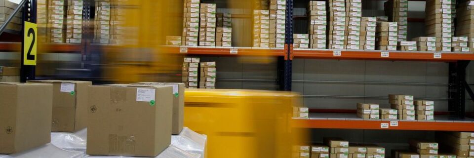 Künstliche Intelligenz bietet zwar Potenzial für die Logistikbranche, wird allerdings bislang nur wenig eingesetzt. Künstliche Intelligenz bietet zwar Potenzial für die Logistikbranche, wird allerdings bislang nur wenig eingesetzt.