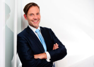 Der Autor, Sebastian Thodam, arbeitet im Bereich Mission Critical Infrastructure Solutions (MCIS)/Uninterruptable Power Solutions (UPS) bei Delta Electronics. Der Autor, Sebastian Thodam, arbeitet im Bereich Mission Critical Infrastructure Solutions (MCIS)/Uninterruptable Power Solutions (UPS) bei Delta Electronics.