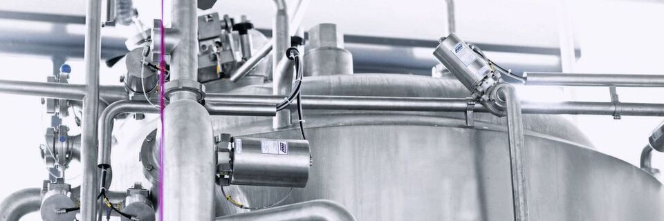 Die Restriktionen beim Einsatz von Methylisothiazolinon (MIT) ab 2019 erfordern andere Biozide, wenn der Gefahrenhinweis H317 auf dem Etikett vermieden werden soll. Die Restriktionen beim Einsatz von Methylisothiazolinon (MIT) ab 2019 erfordern andere Biozide, wenn der Gefahrenhinweis H317 auf dem Etikett vermieden werden soll.