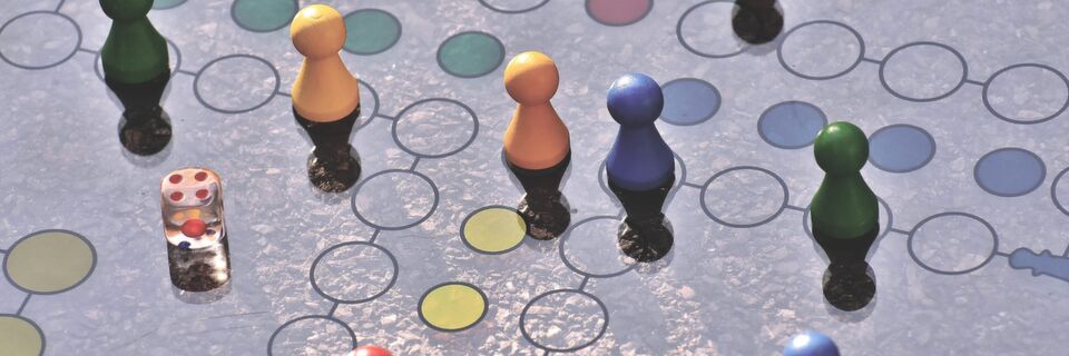 Zielgruppen bewegen sich heute über mehrere Kanäle und Geräte hinweg. Mit Chross-Channel-Marketing gelingt es Ihnen, Ihre Kunden in allen Kanälen anzusprechen. Zielgruppen bewegen sich heute über mehrere Kanäle und Geräte hinweg. Mit Chross-Channel-Marketing gelingt es Ihnen, Ihre Kunden in allen Kanälen anzusprechen.