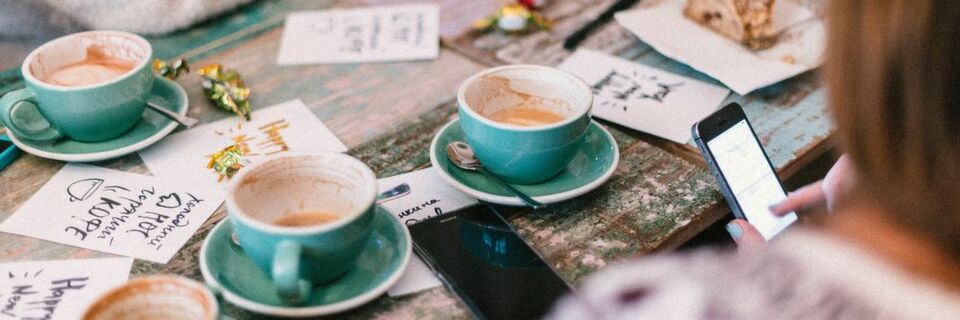Meetup ist eine soziale Plattform, die verschiende Menschen für unterschiedlichste Anlässe zusammenbringen kann. Meetup ist eine soziale Plattform, die verschiende Menschen für unterschiedlichste Anlässe zusammenbringen kann.