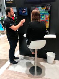 Bei den Video-Interviews konnten wir spannende Eindrücke gewinnen– hier am Stand von SAP. Bei den Video-Interviews konnten wir spannende Eindrücke gewinnen– hier am Stand von SAP.