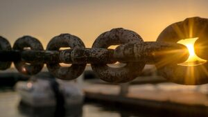 Die Blockchain-Technologie ist ein dezentrales Netzwerk zur Entscheidungsfindung mittels mehrerer Beteiligter. Die Blockchain-Technologie ist ein dezentrales Netzwerk zur Entscheidungsfindung mittels mehrerer Beteiligter.