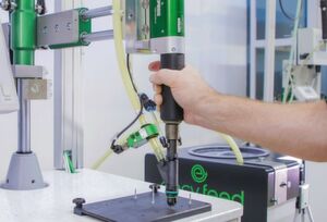 Hohe Fördergeschwindigkeiten und hohe Ausbringungsmengen lassen sich mit Vibrationswendelförderern (auch Schwingförderer genannt) wie dem Eacy Feed von Deprag erzielen. Hohe Fördergeschwindigkeiten und hohe Ausbringungsmengen lassen sich mit Vibrationswendelförderern (auch Schwingförderer genannt) wie dem Eacy Feed von Deprag erzielen.
